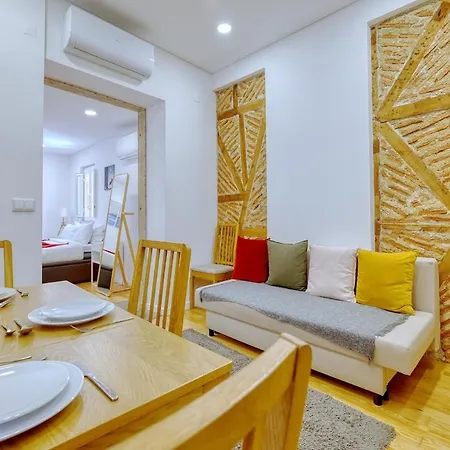 דירה Cozy & Modern Retreat In ליסבון