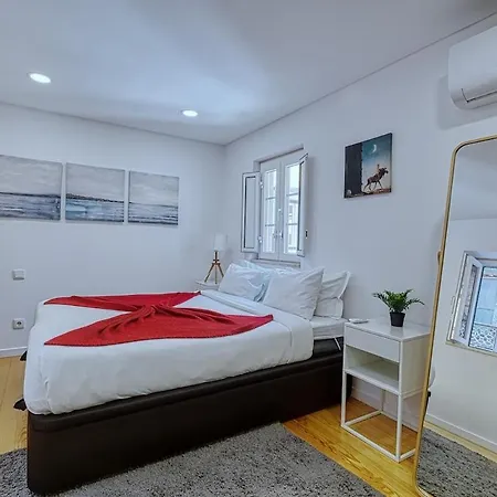 דירה Cozy & Modern Retreat In ליסבון